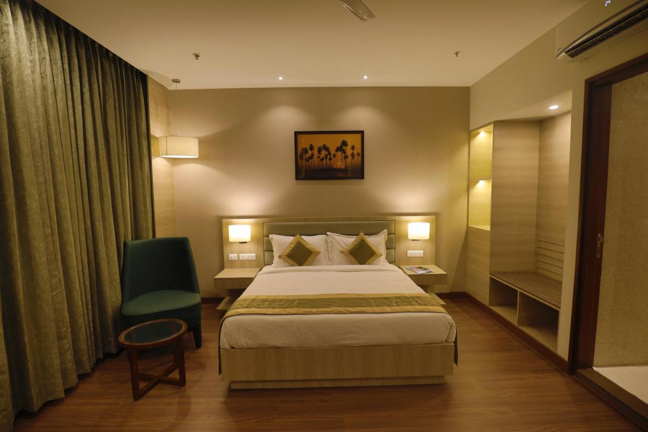 Goa Country Club Hotel Gurgaon Exterior photo