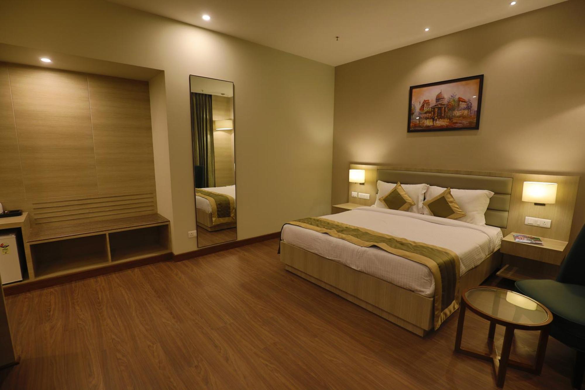 Goa Country Club Hotel Gurgaon Exterior photo